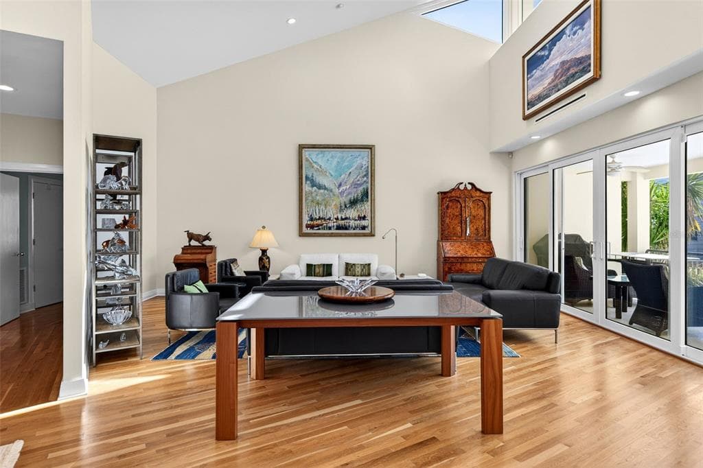 1571 HARBOR CAY LANE photo 18