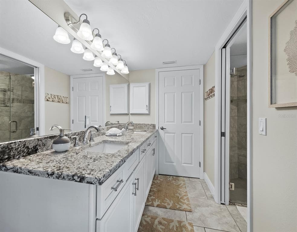 4825 GULF OF MEXICO DRIVE 105 photo 23