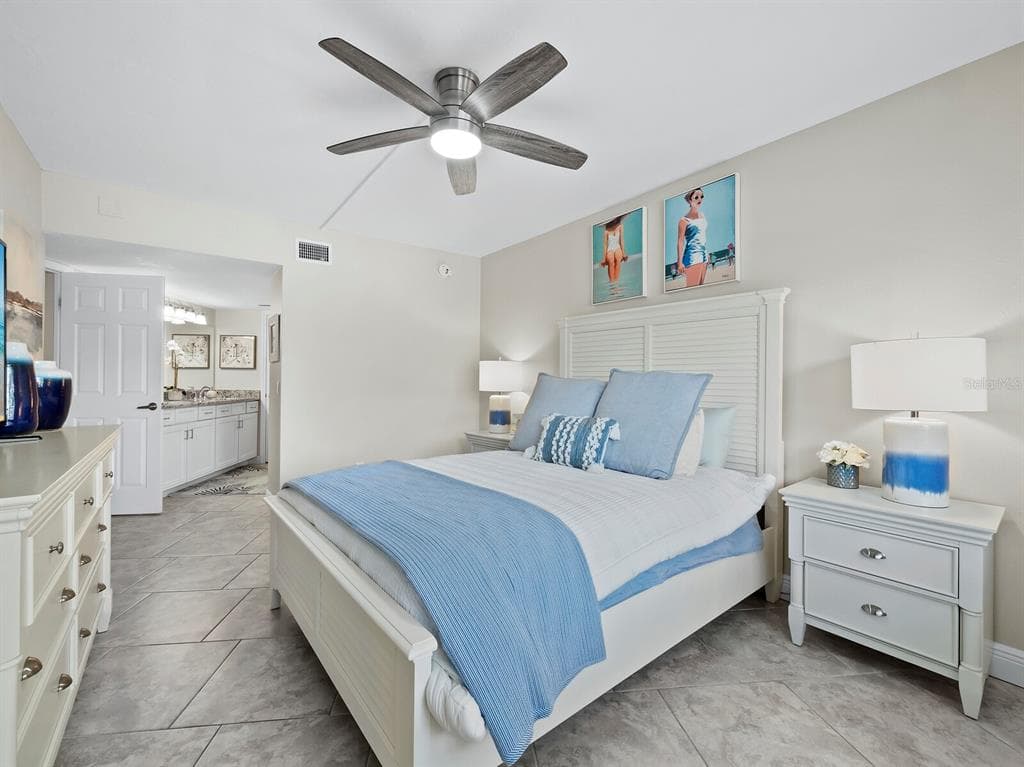 4825 GULF OF MEXICO DRIVE 105 photo 25