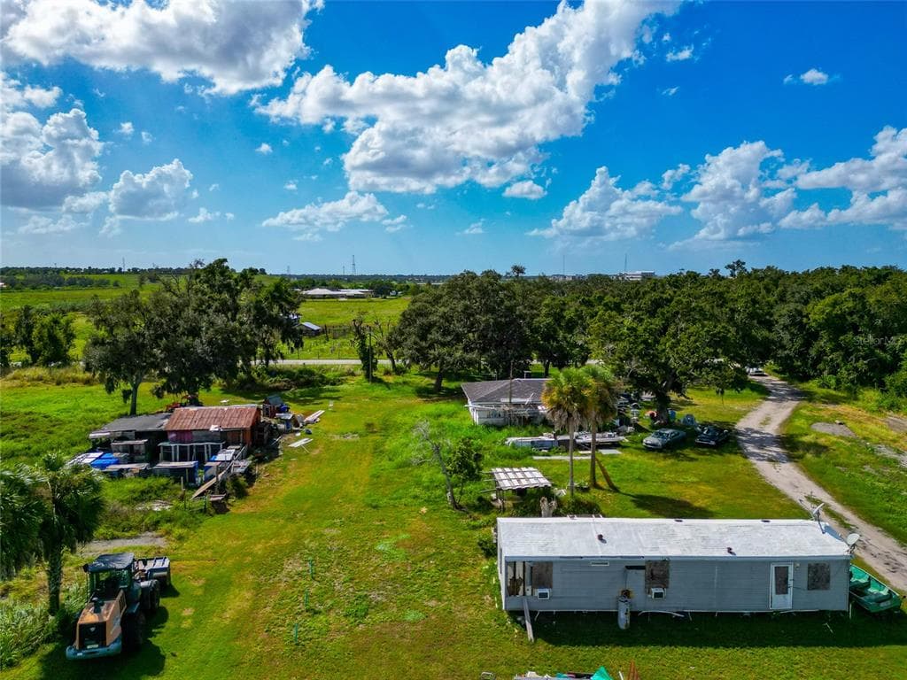 301 EAST ROAD photo 24