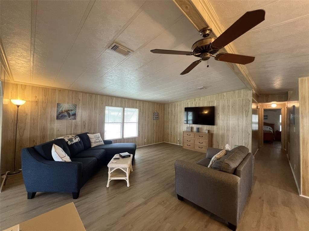 2055 S FLORAL AVENUE 133 photo 17