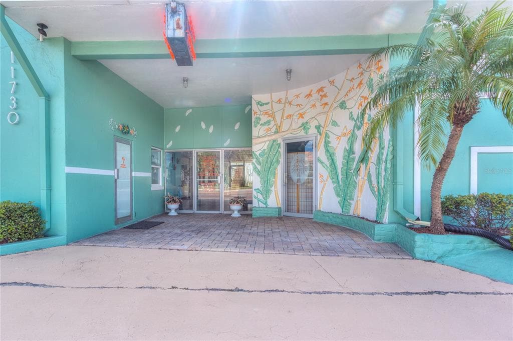 11730 GULF BOULEVARD 4 photo 10