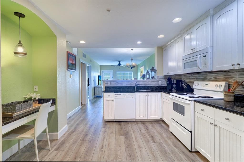 399 2ND STREET 716 photo 20