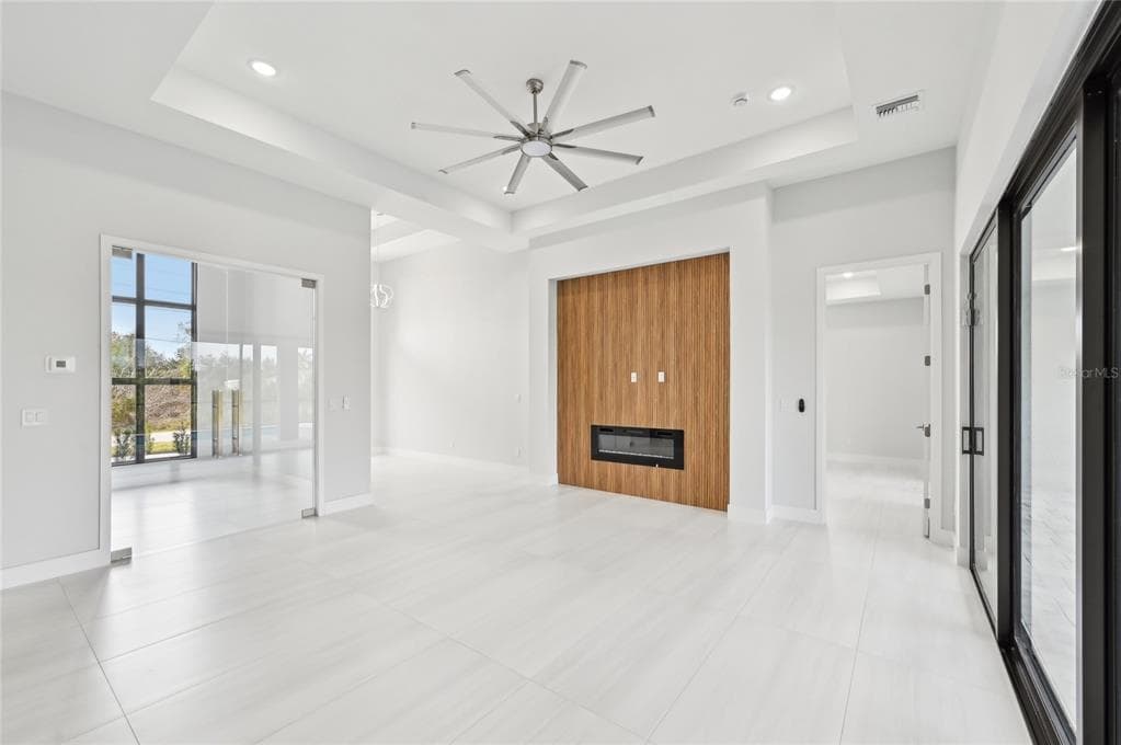 9516 PRESIDENT CIRCLE photo 5