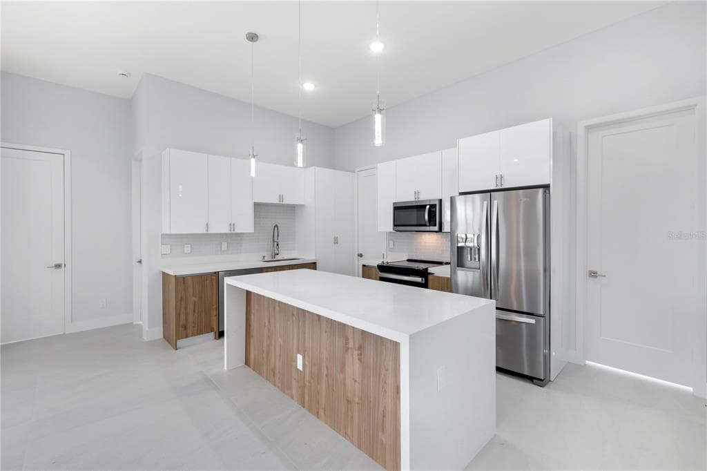 14431 ARTESIA AVENUE photo 6