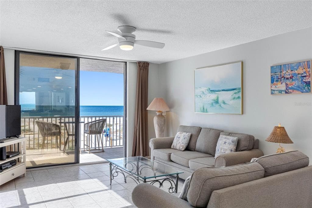 13336 GULF BOULEVARD 101 photo 2