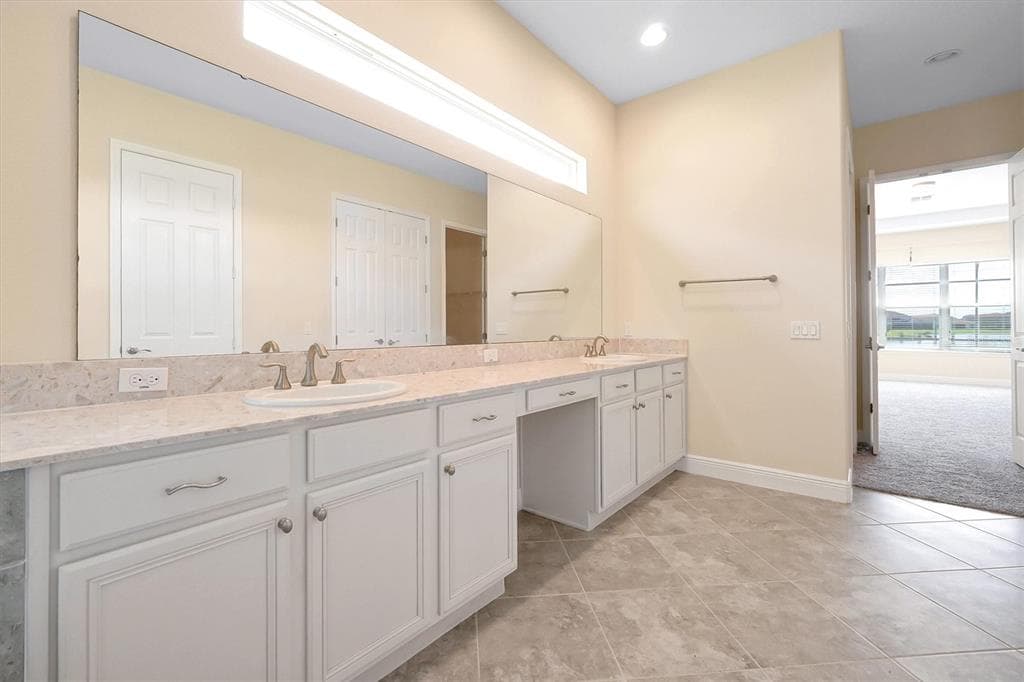 870 SPINNAKER WAY photo 24