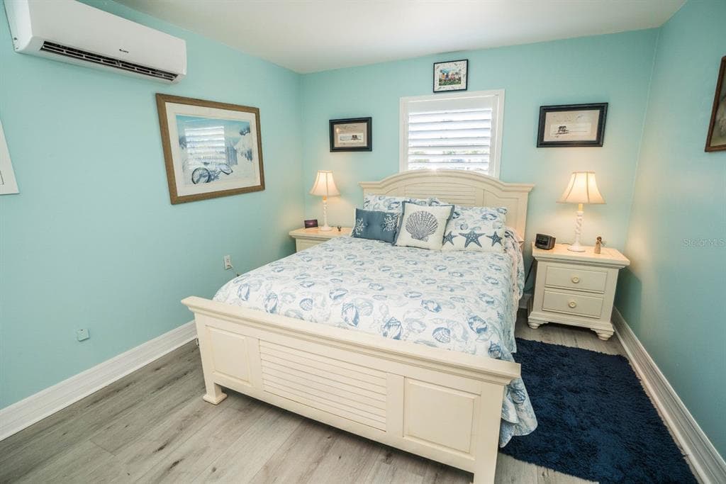 828 BLUE HERON BOULEVARD photo 13