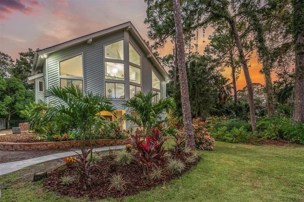 12844 74TH AVENUE photo 1