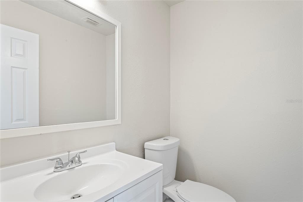 516 CRYSTAL DRIVE photo 20