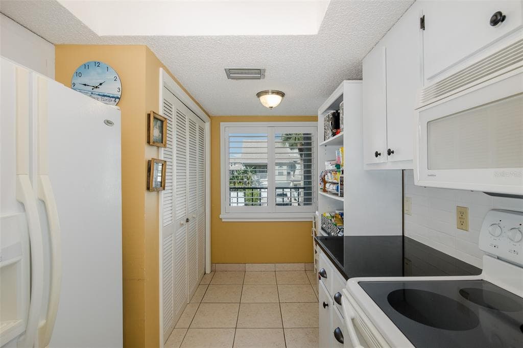 8210 AQUILA STREET 213 photo 15