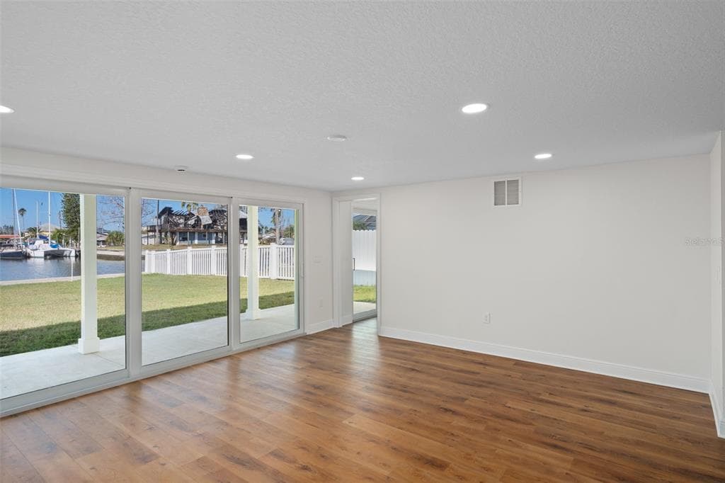 13611 EVELANE DRIVE photo 16