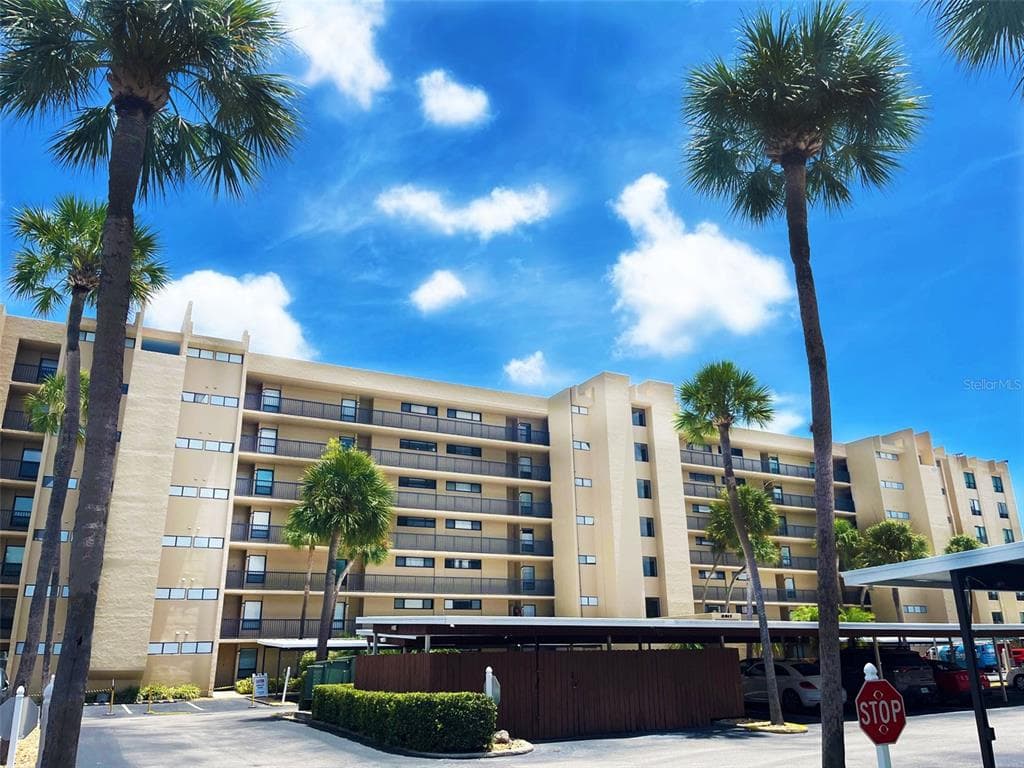 2617 COVE CAY DRIVE 404 photo 2
