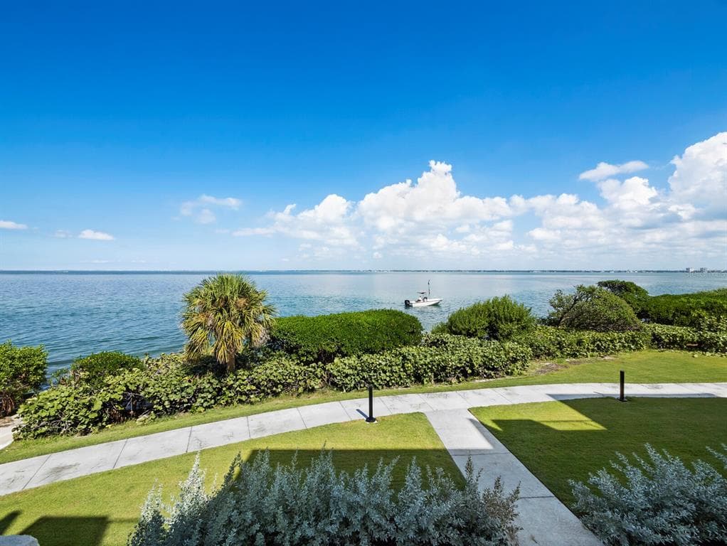 340 GULF OF MEXICO DRIVE 112 photo 17