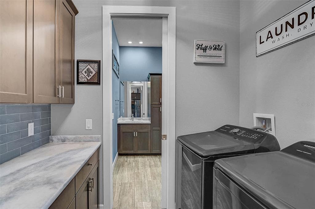 2647 CARMELA AVENUE photo 22