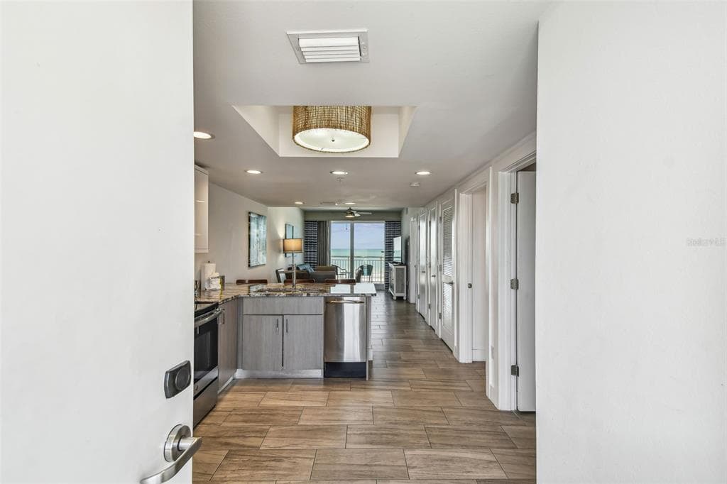 10116 GULF BOULEVARD 502W photo 14