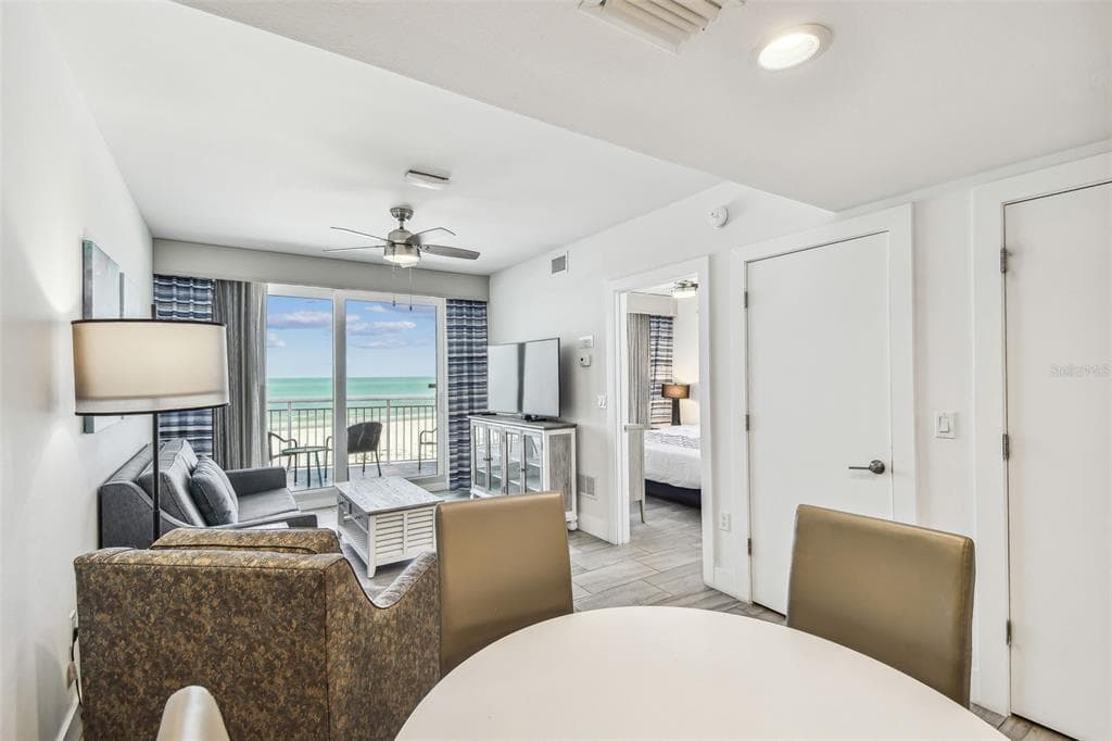 10116 GULF BOULEVARD 502W photo 19