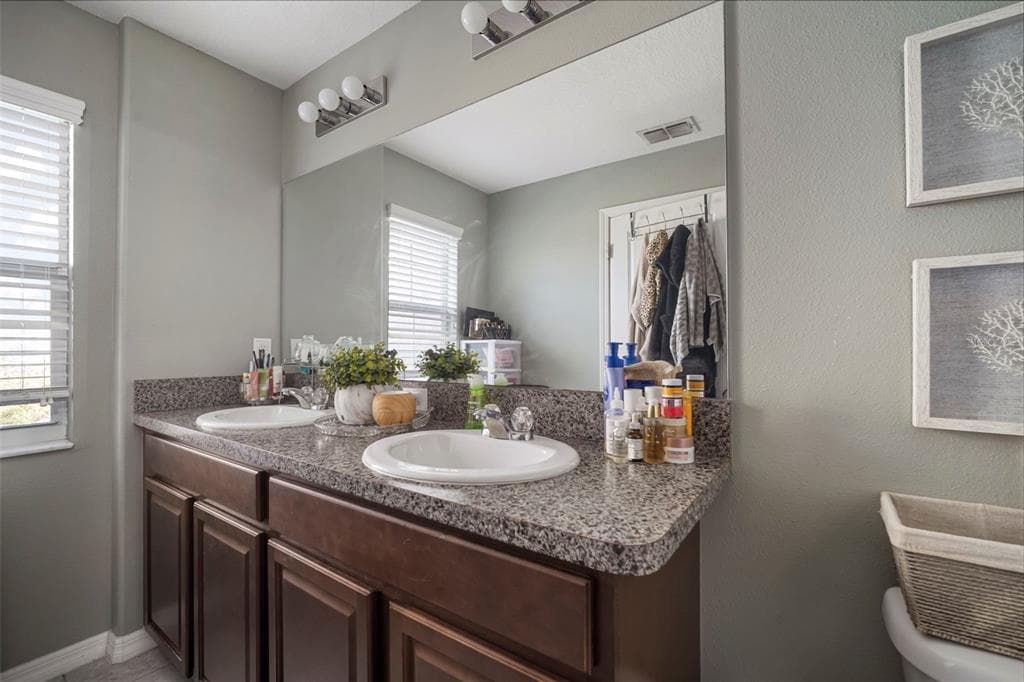 10523 LAKE MONTAUK DRIVE photo 19