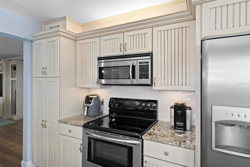 1660 GULF BOULEVARD 706 photo 20