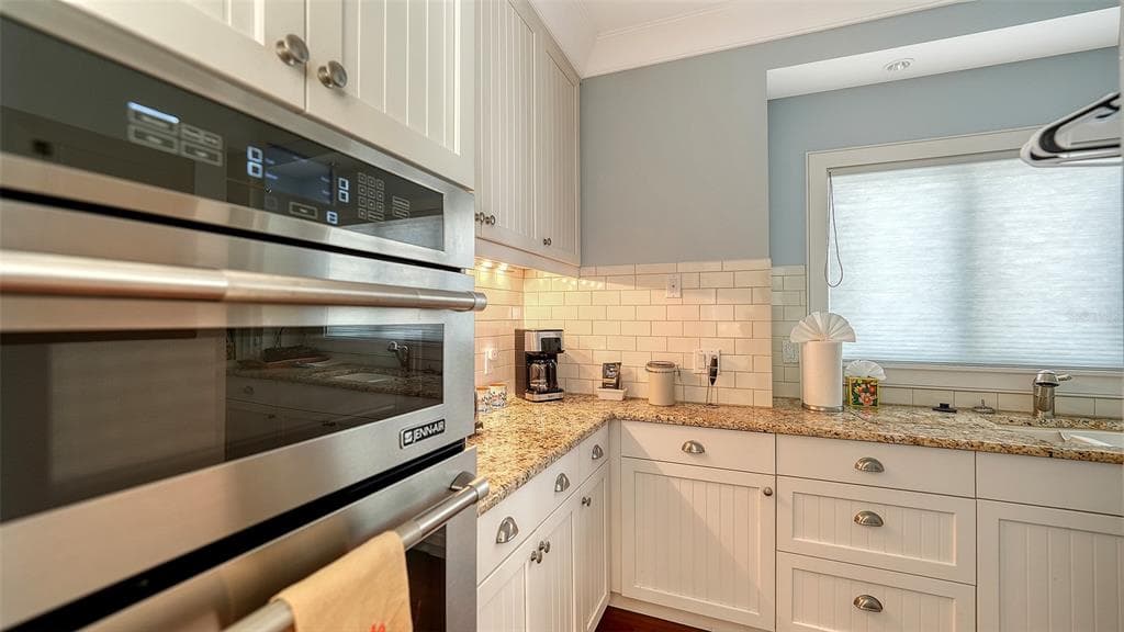 340 MORNINGSIDE DRIVE photo 24