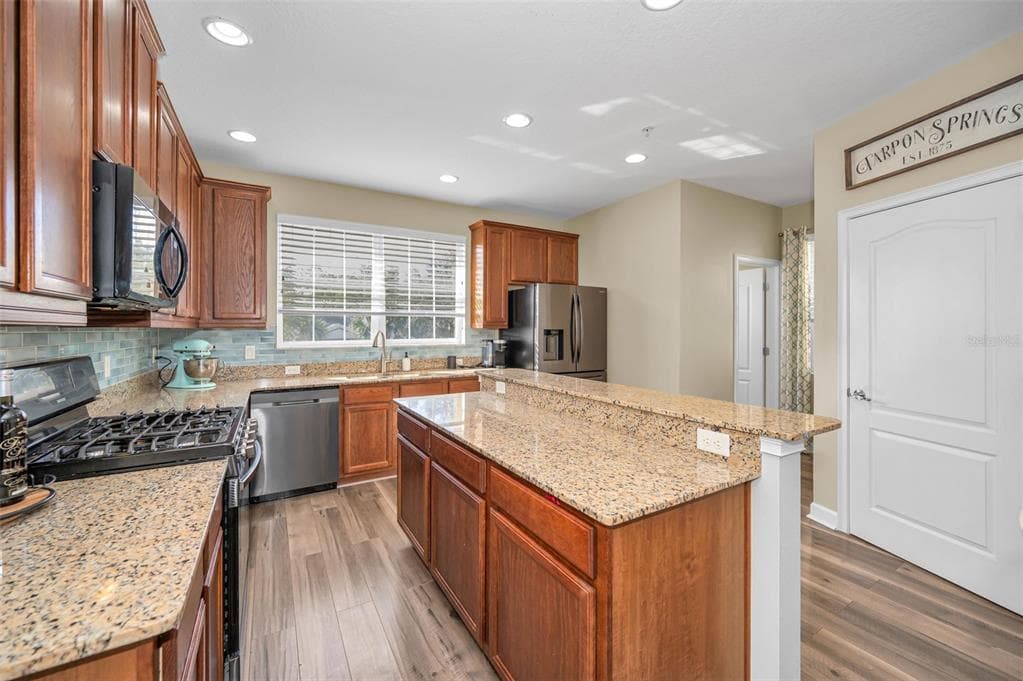 842 CALLISTA CAY LOOP photo 13