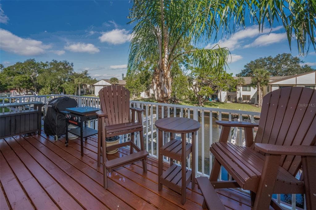842 CALLISTA CAY LOOP photo 17