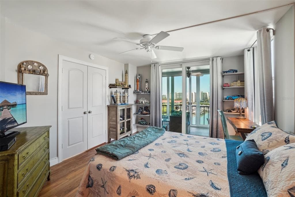 7400 SUN ISLAND DRIVE S 712 photo 22