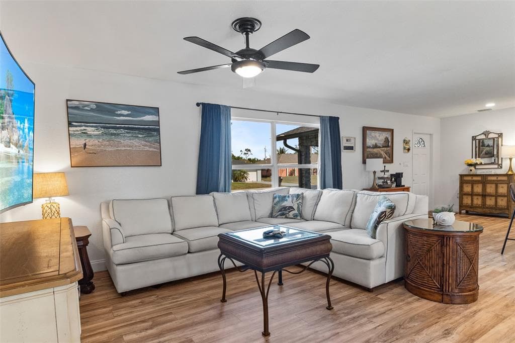 20495 ALBURY DRIVE photo 8