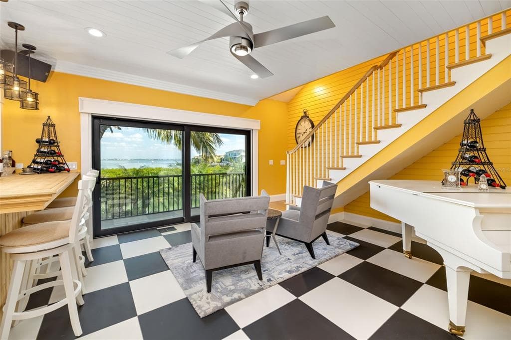 560 HARBOR COVE CIRCLE photo 17