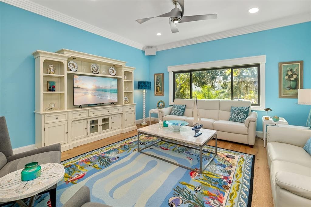 560 HARBOR COVE CIRCLE photo 12