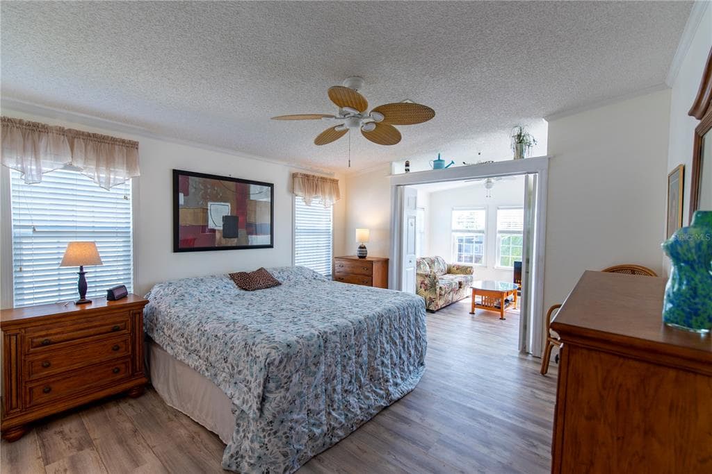 15 ROTTERDAM DRIVE photo 7