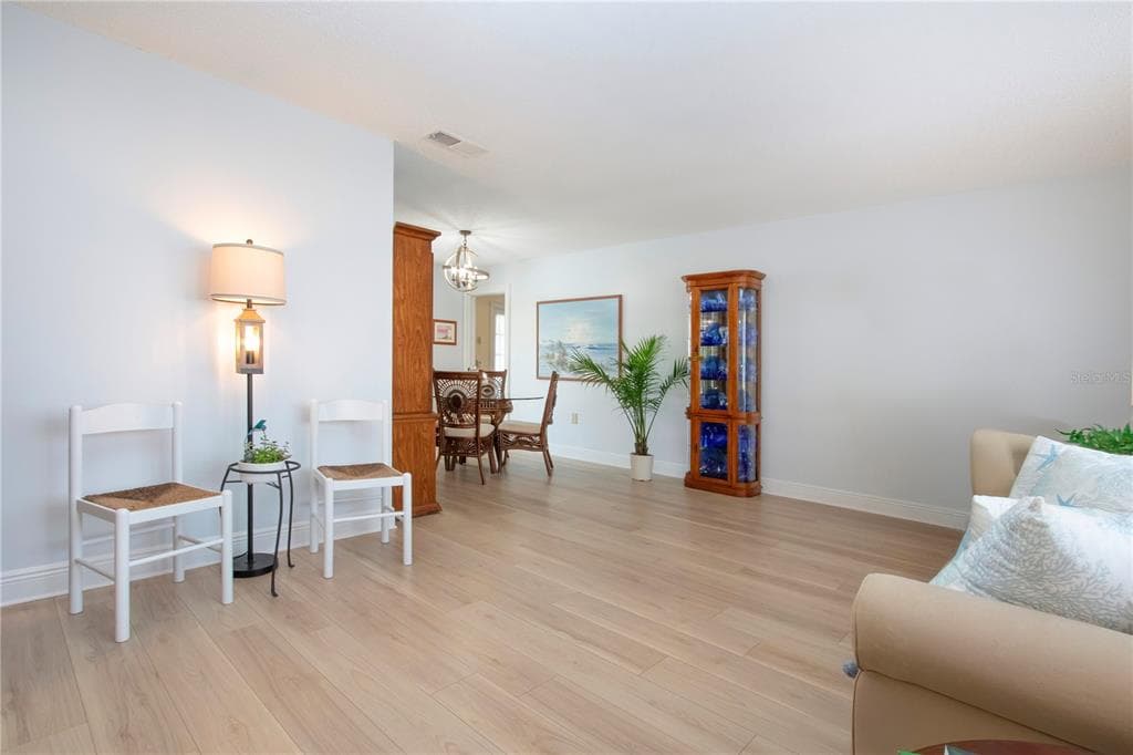 2016 E VIEW DRIVE photo 12