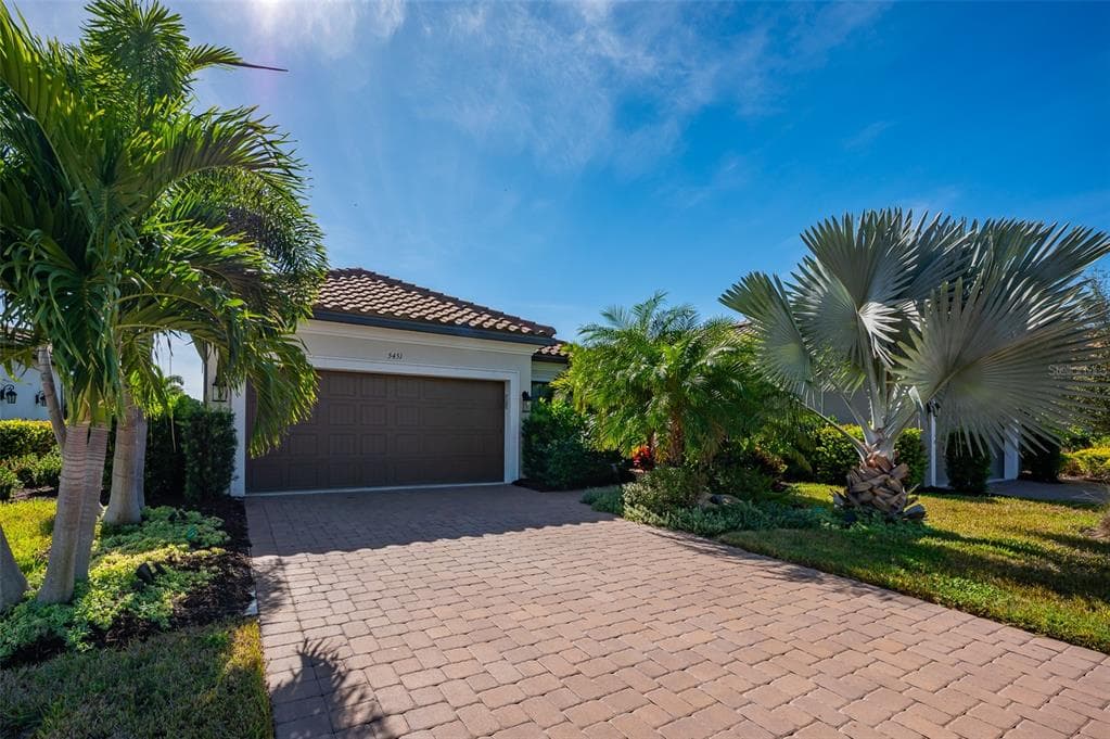 5451 LAGO MAGGIO STREET photo 3