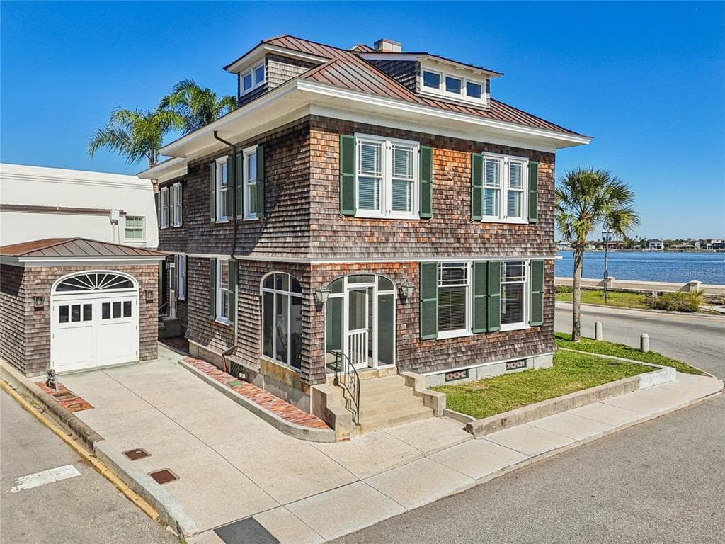 178 AVENIDA MENENDEZ photo 2