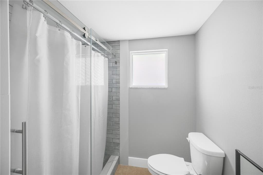 827 BLUE HERON BOULEVARD photo 14