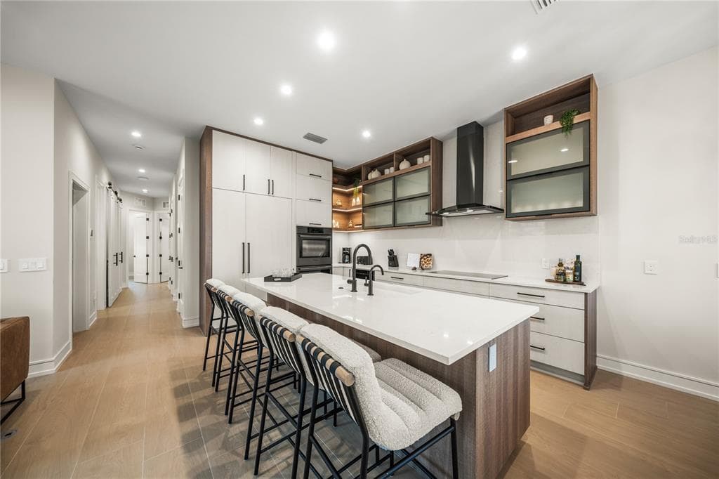 116 8TH STREET S photo 10