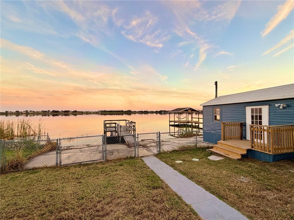 1151 CAREFREE COVE DRIVE photo 23