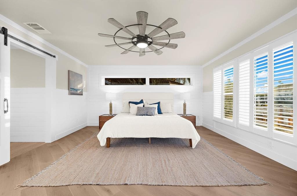 330 LEEWARD ISLAND photo 25