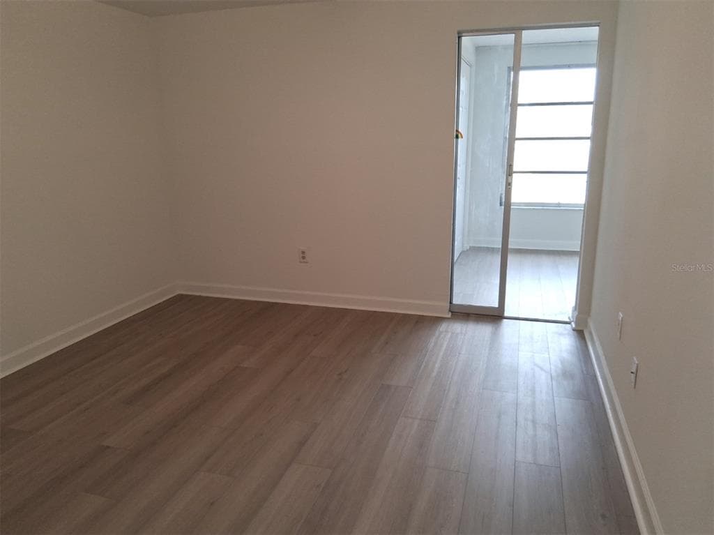 4326 SUMMERSUN DRIVE photo 12