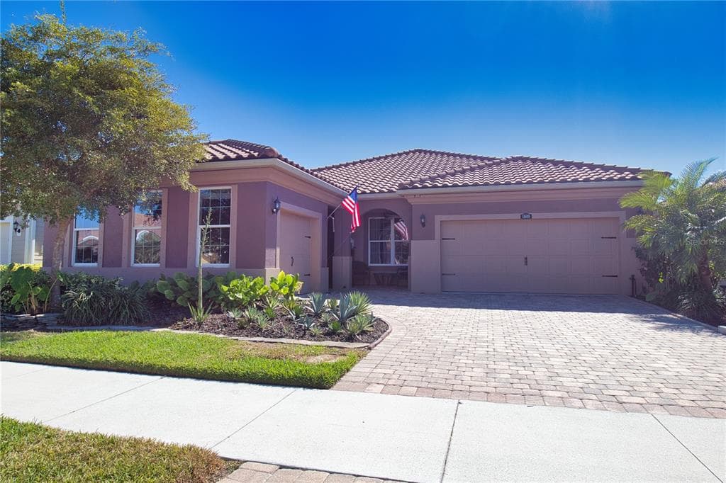 11689 TAPESTRY LANE photo 1