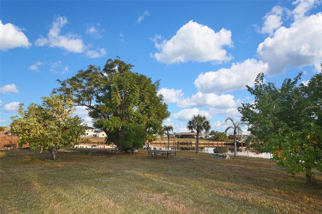 6067 MERRIL STREET photo 22