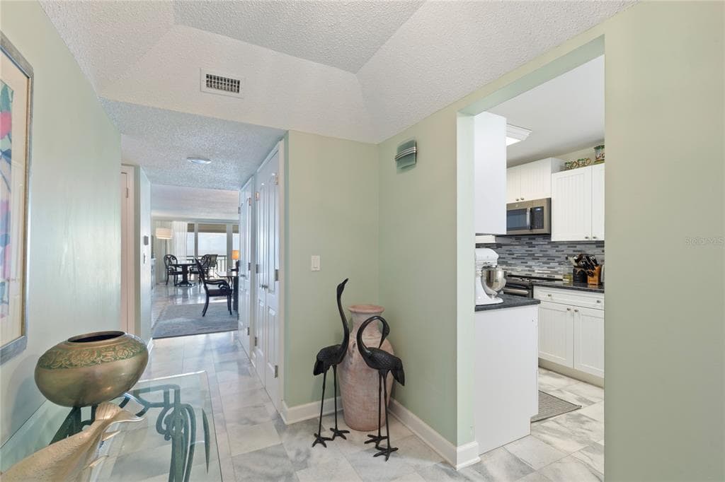 2900 GULF BOULEVARD 201 photo 4
