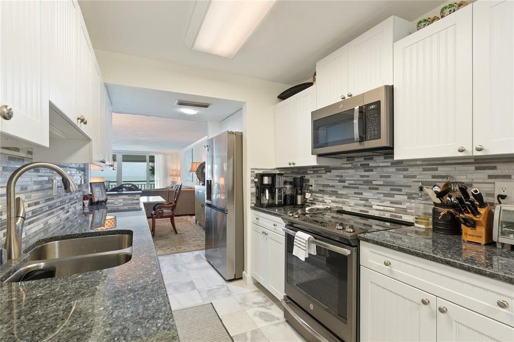 2900 GULF BOULEVARD 201 photo 8