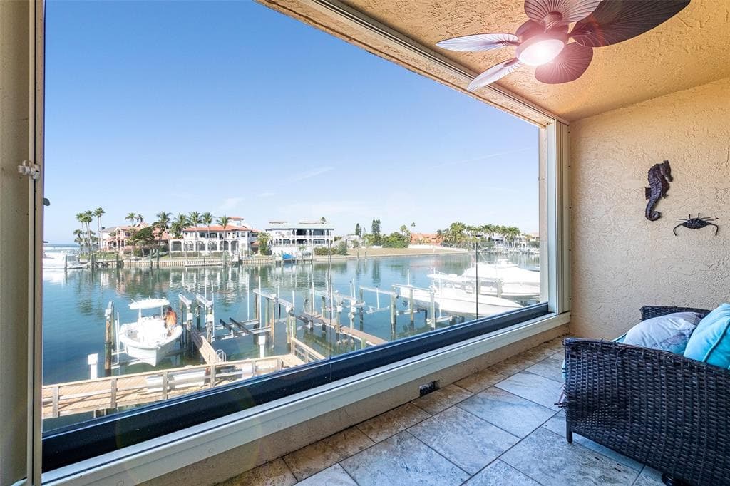 1060 PINELLAS BAYWAY S 106 photo 23