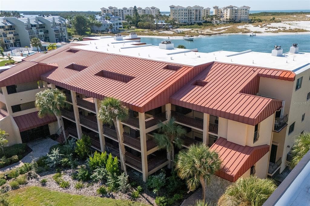 1060 PINELLAS BAYWAY S 106 photo 3