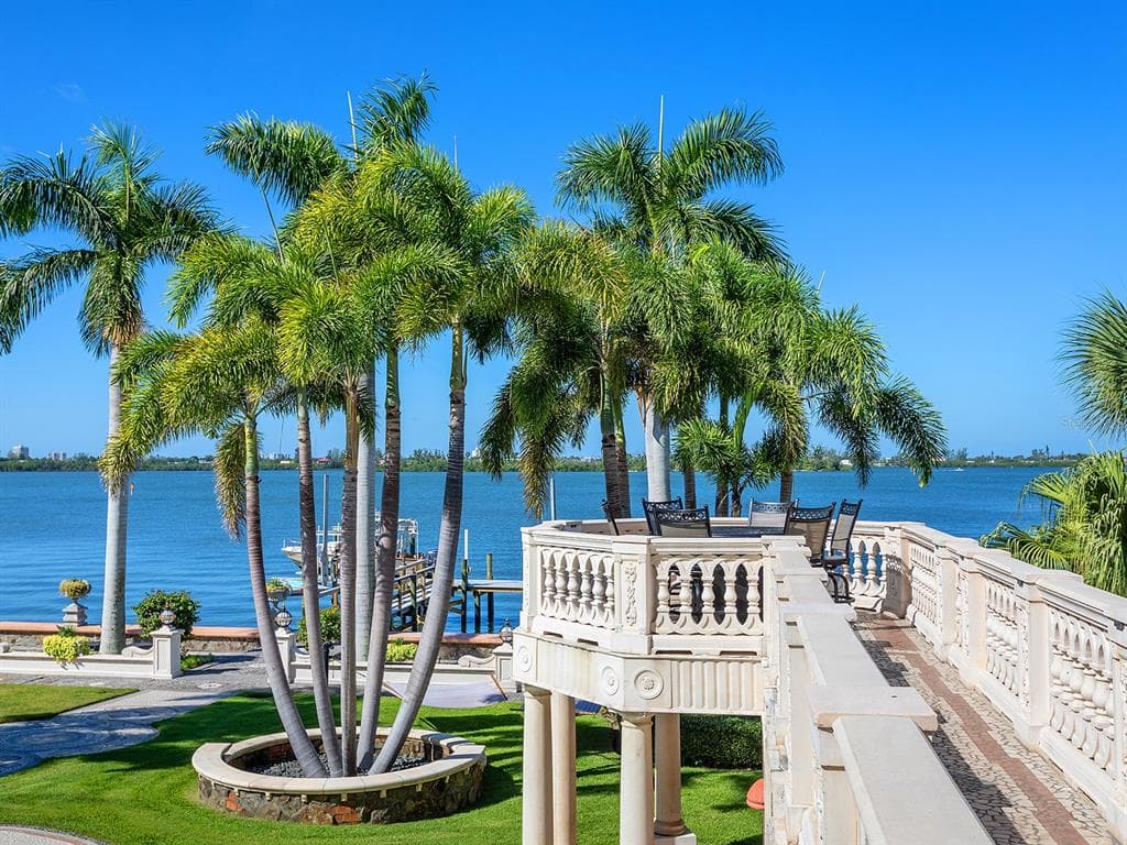 1310 S LAKE SHORE DRIVE photo 8