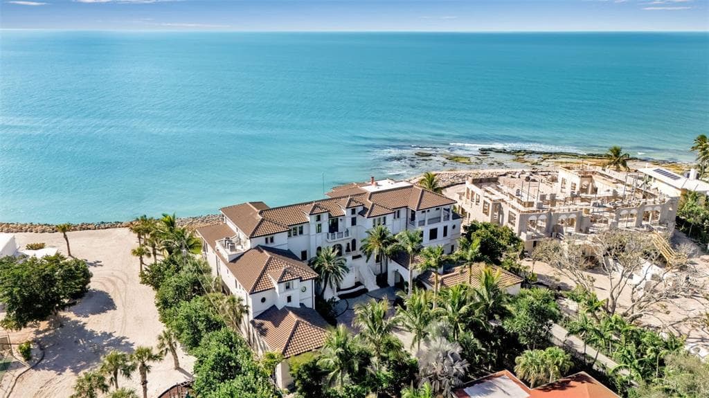 7366 POINT OF ROCKS ROAD photo 2