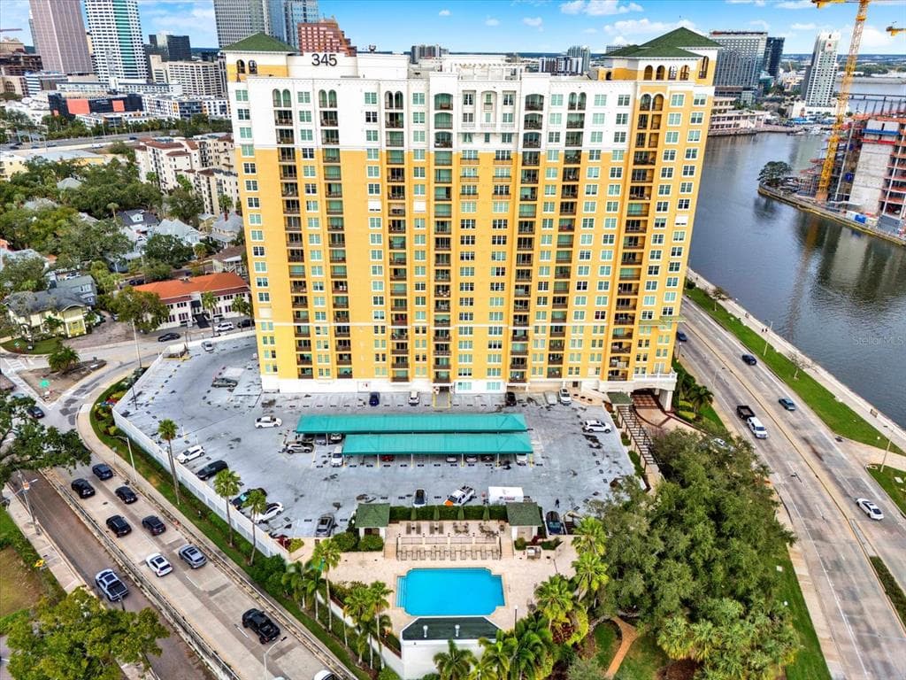 345 BAYSHORE BOULEVARD 310 photo 25