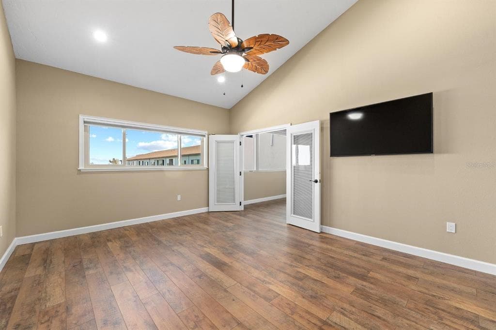 9604 CORTEZ ROAD W 136 photo 14