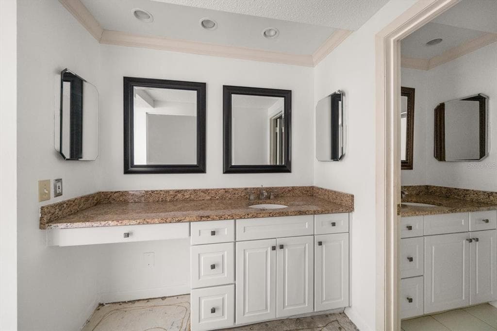 1501 GULF BOULEVARD 604 photo 12
